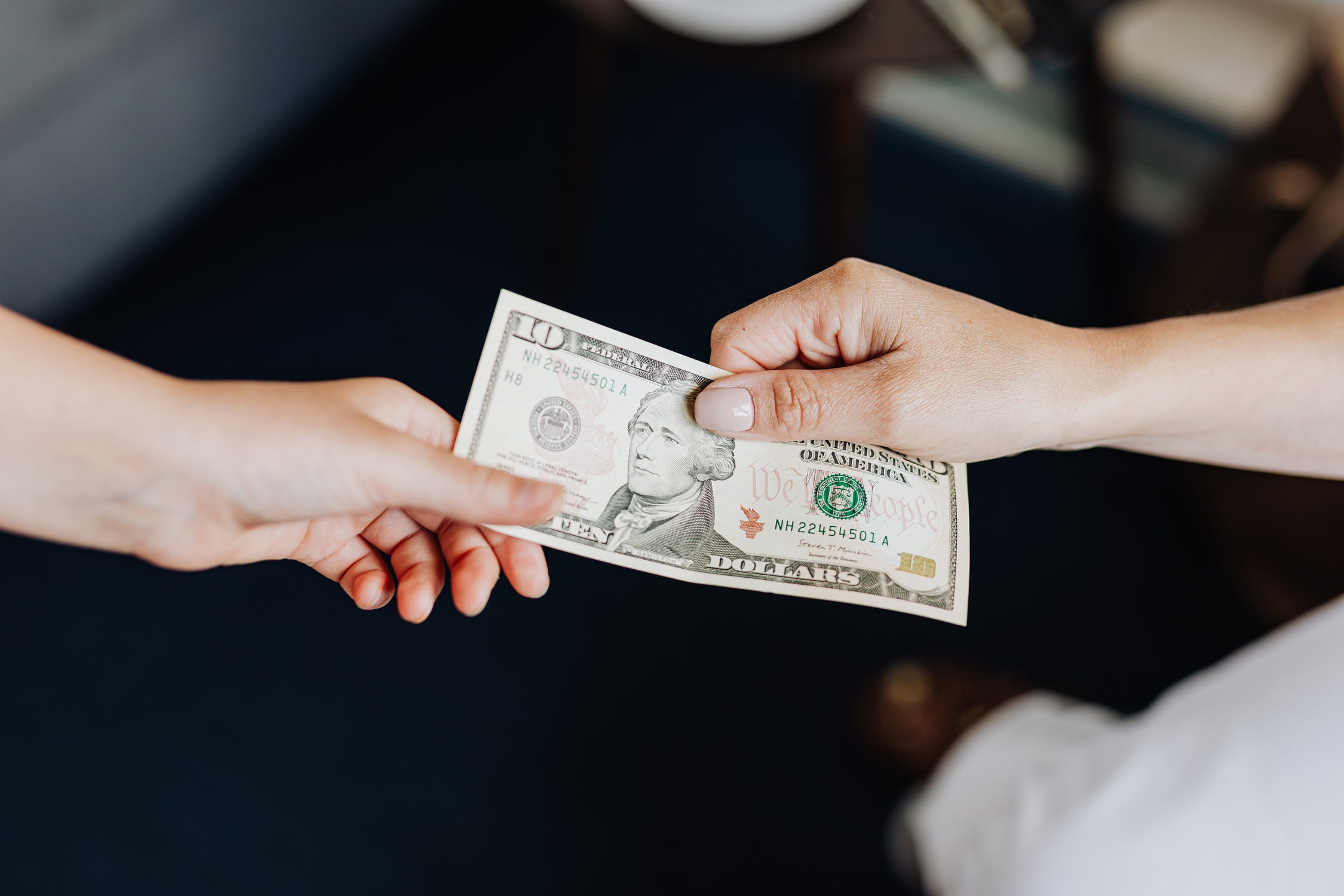 bookkeeping tips: avoid cash transactions
