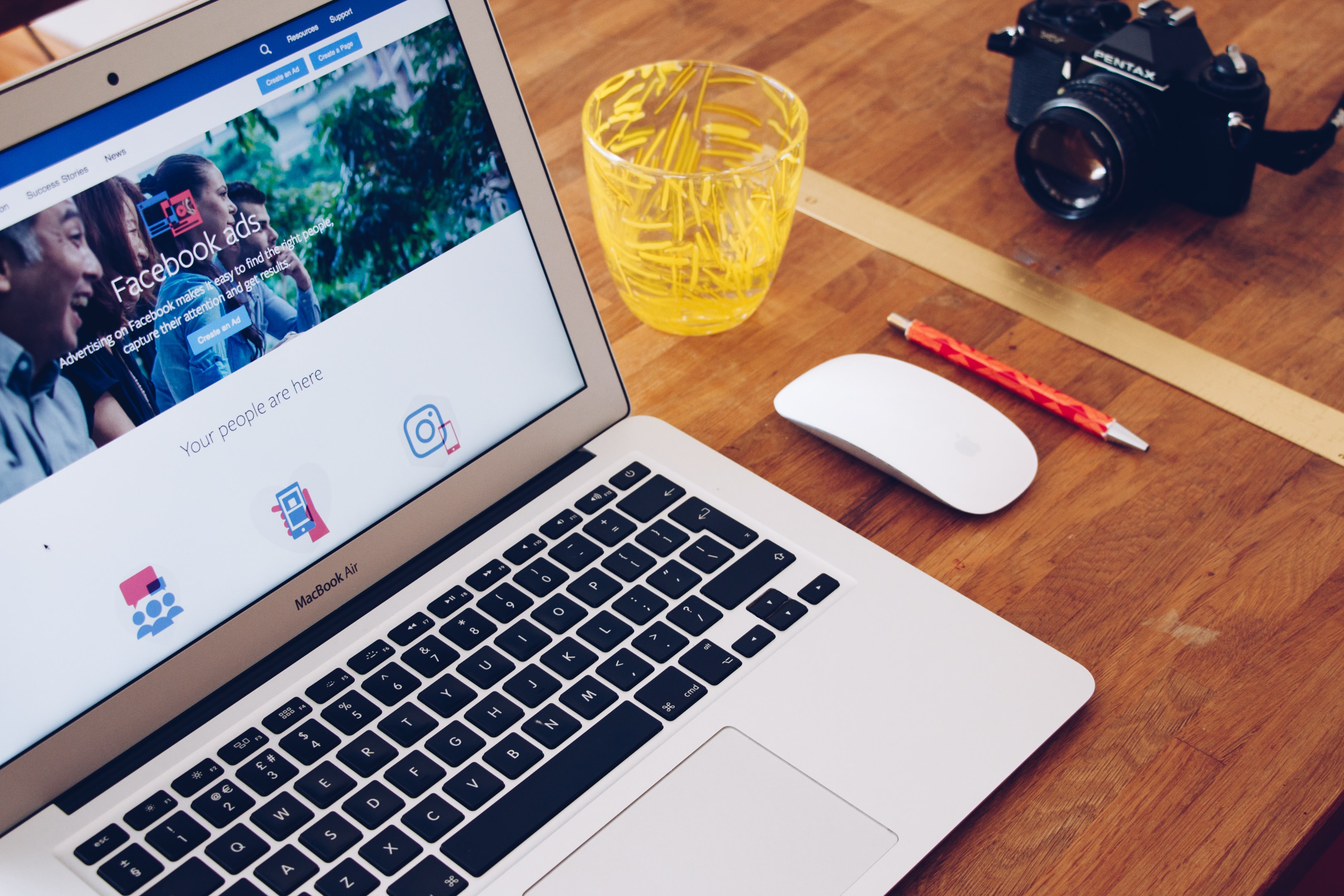 Facebook marketing ads.  CC: Will Francis on Unsplash